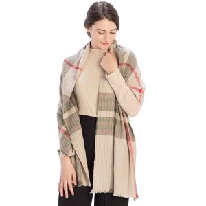 SOLD❣️🗼NEW! Striped Scarf 🧣